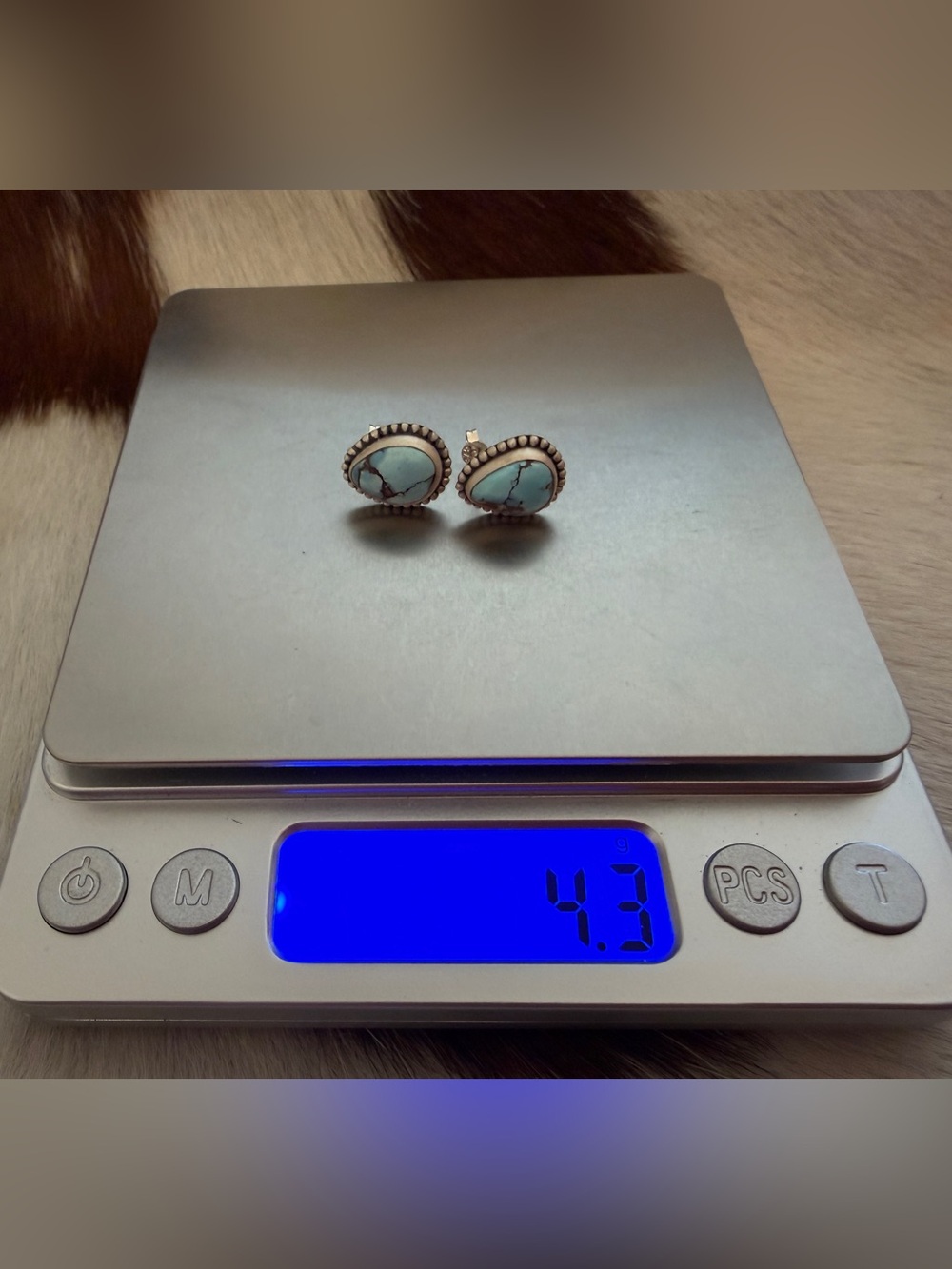 ❤️ Golden Hills Turquoise Teardrop Matte Sterling Silver Stud Earrings .57”L - Picture 9 of 12